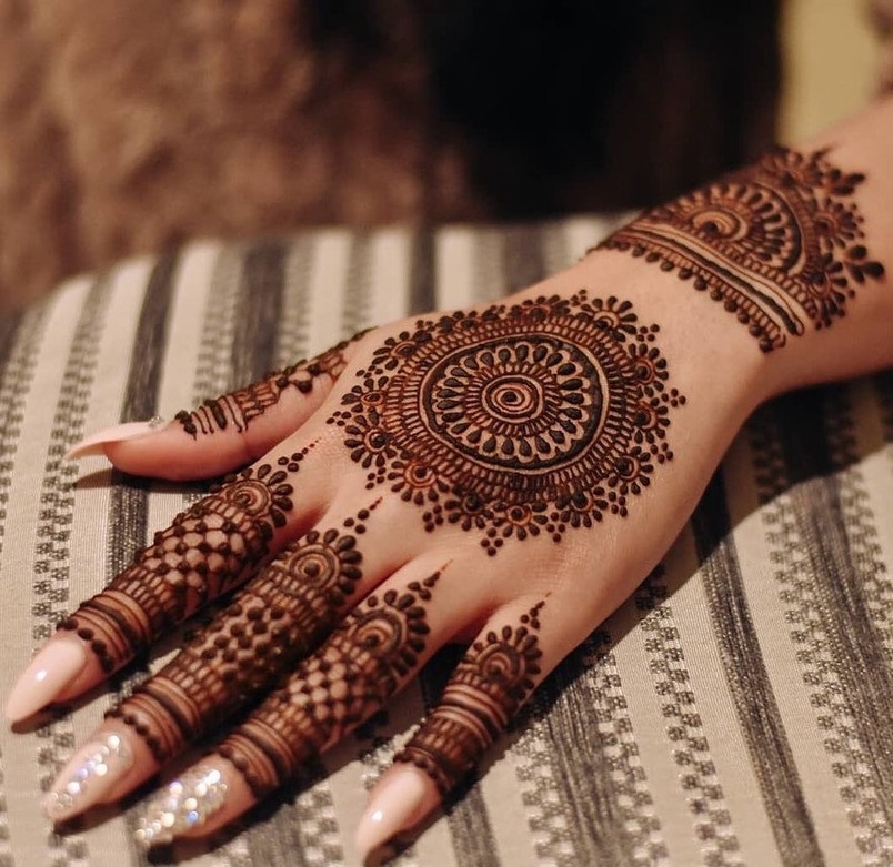 Latest Karwa Chauth Mehndi Designs