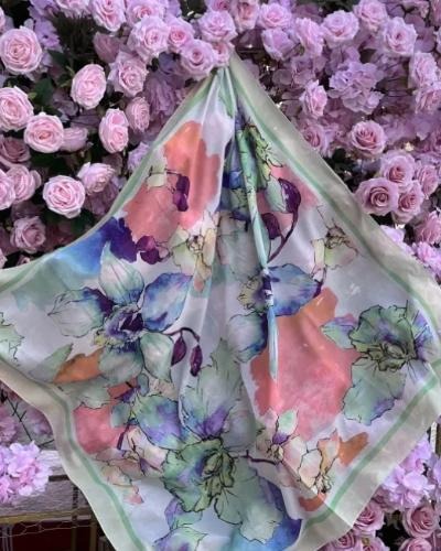 How to Choose the Right Scarf Supplier for Custom Wholesale Orders