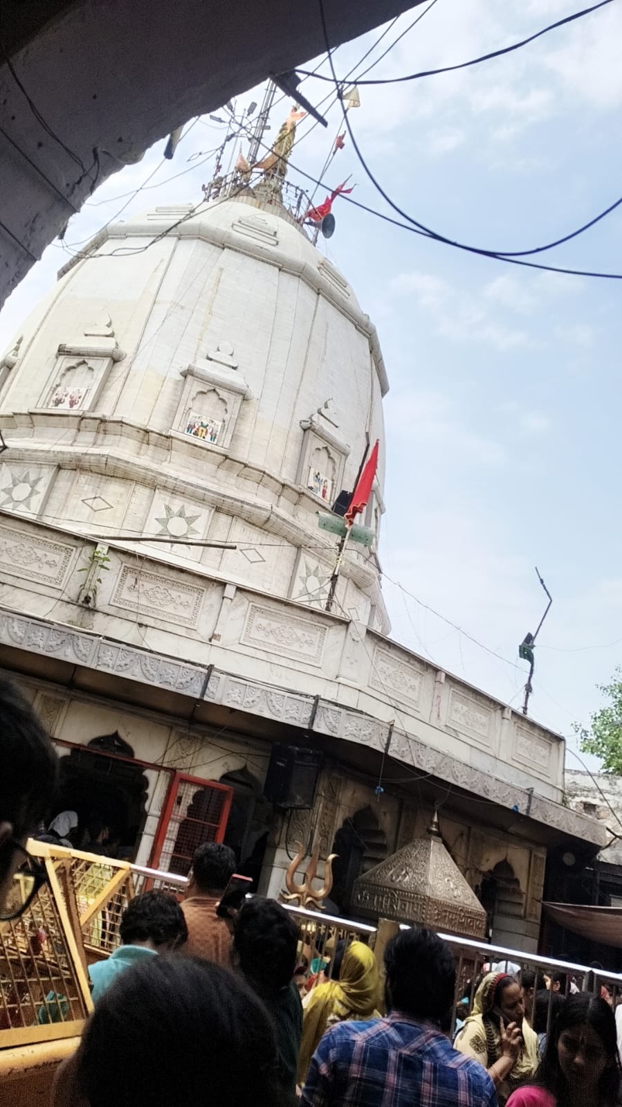 Kalkaji Mandir Delhi temple premises